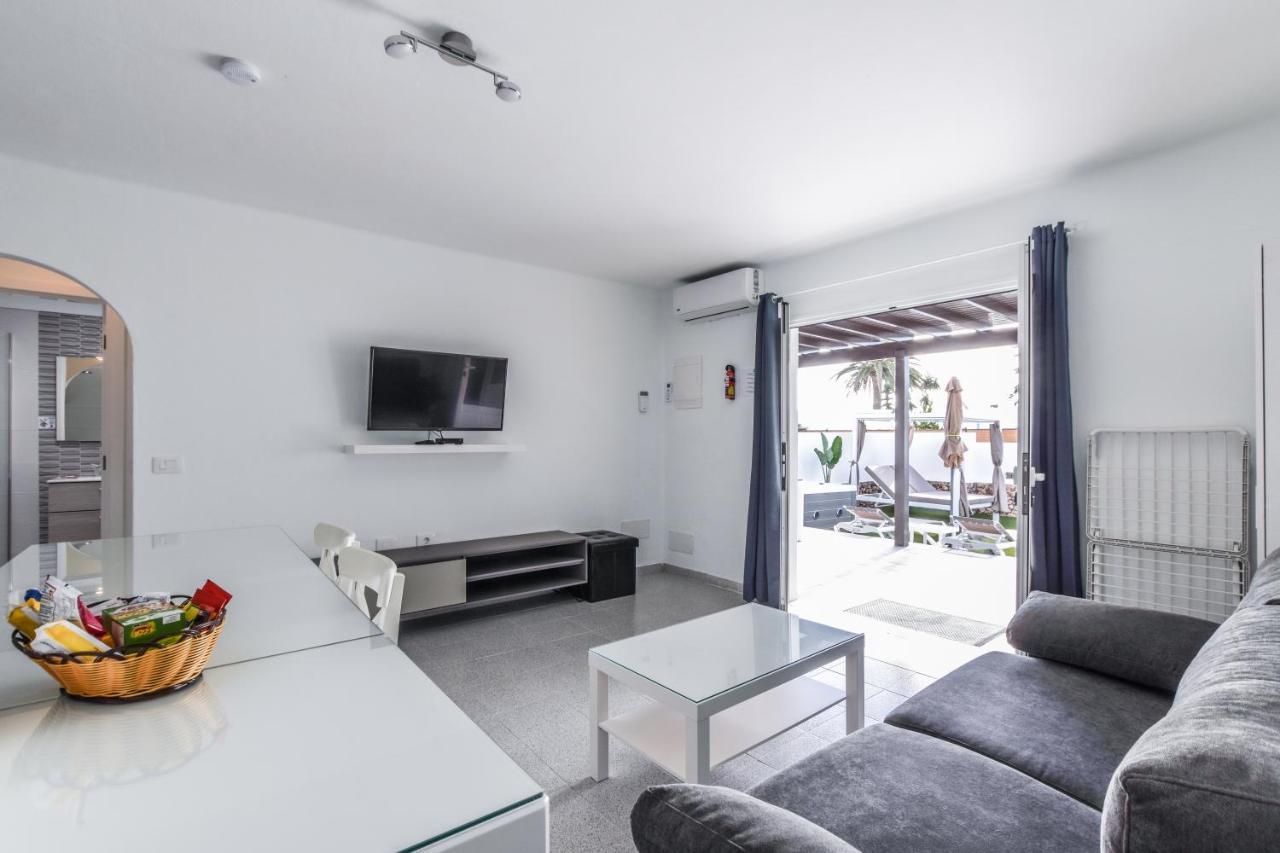 Villas New Lanzasuites Plus Playa Blanca  Exterior photo
