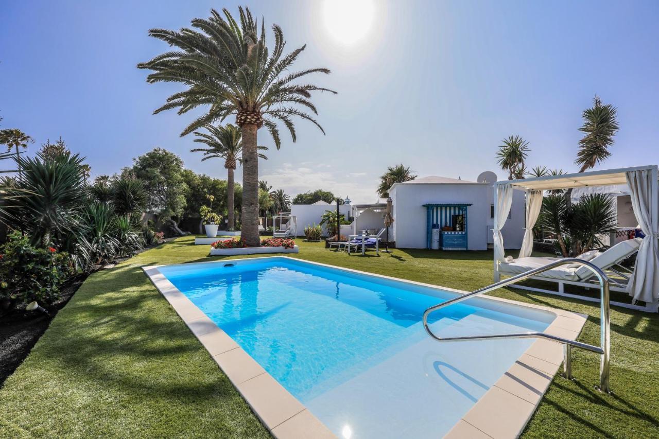 Villas New Lanzasuites Plus Playa Blanca  Exterior photo