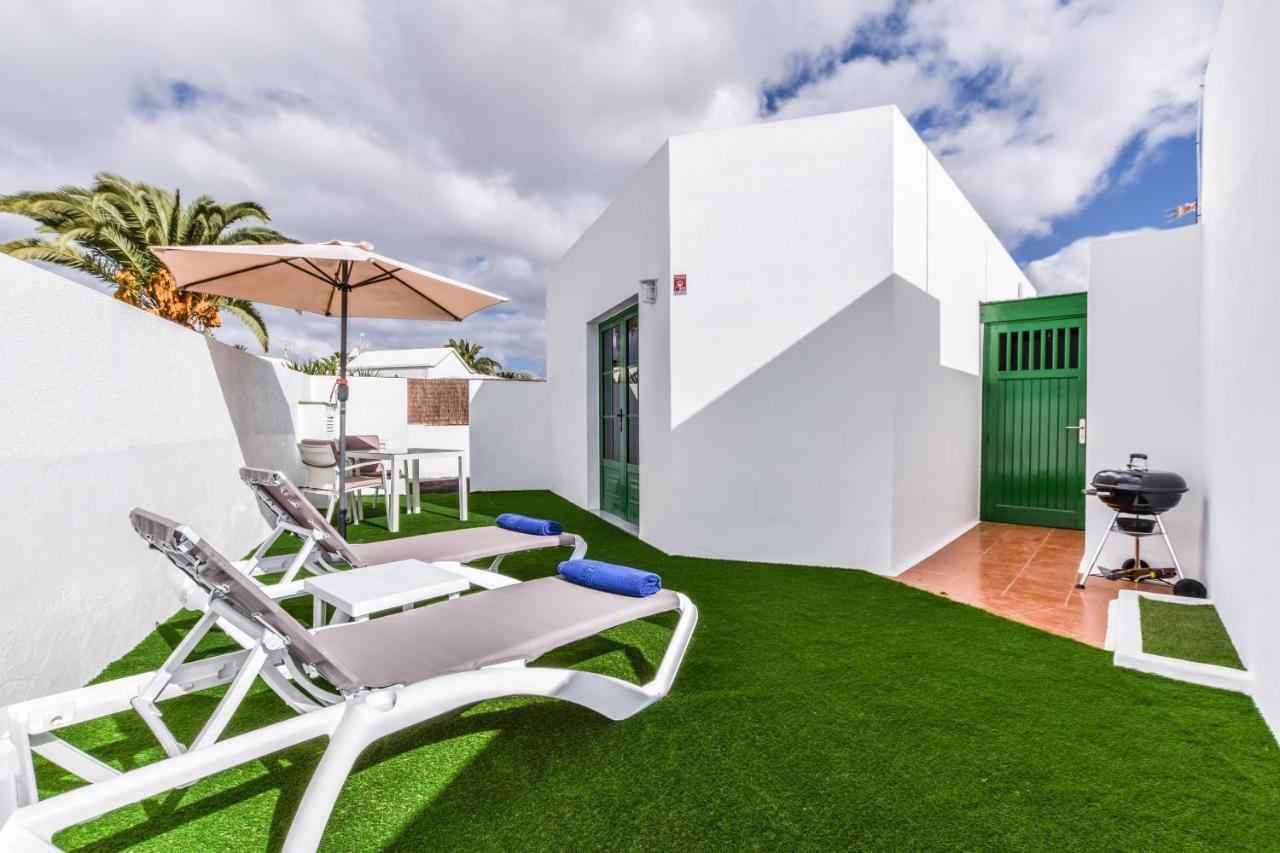 Villas New Lanzasuites Plus Playa Blanca  Exterior photo