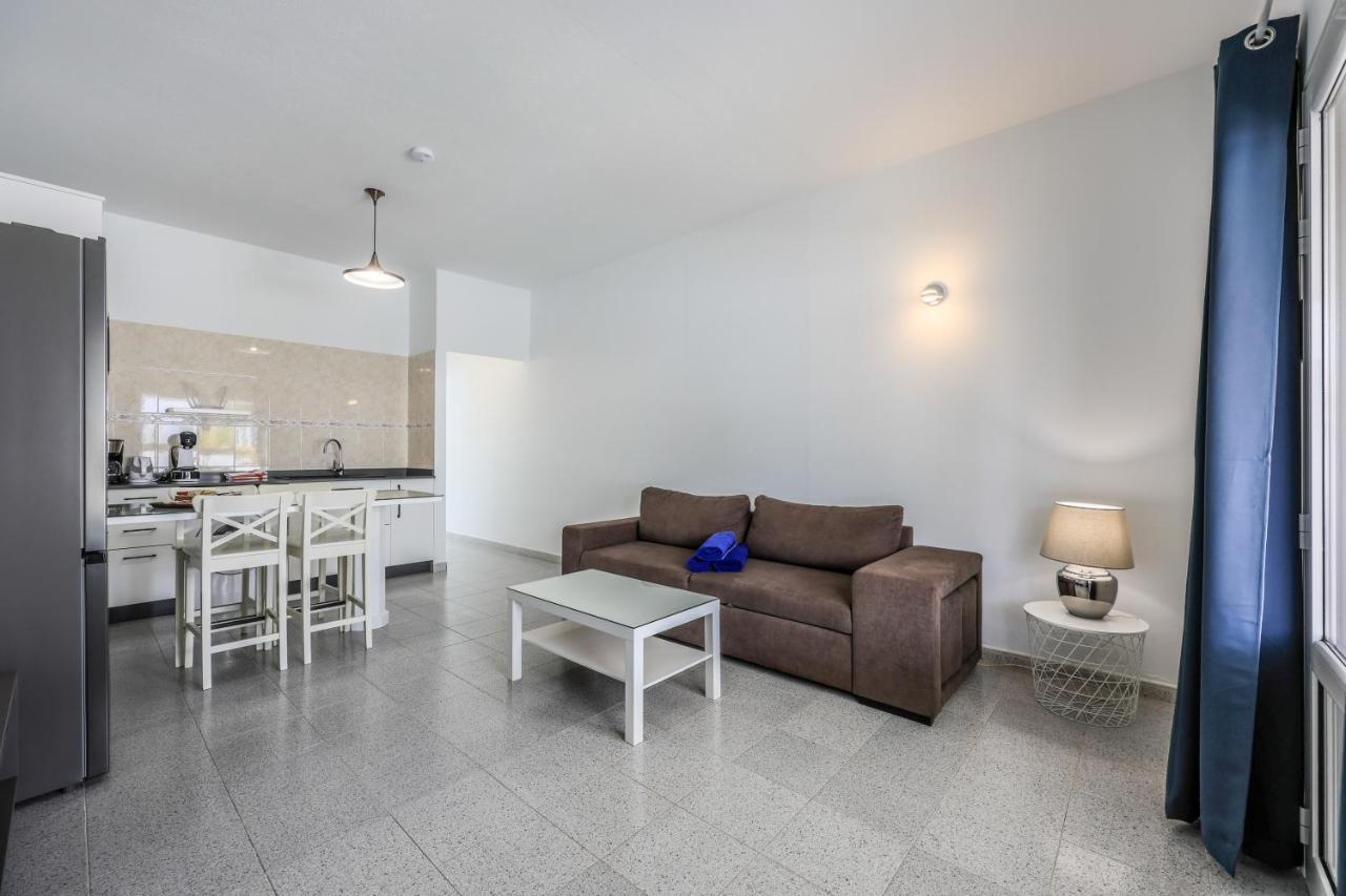 Villas New Lanzasuites Plus Playa Blanca  Exterior photo
