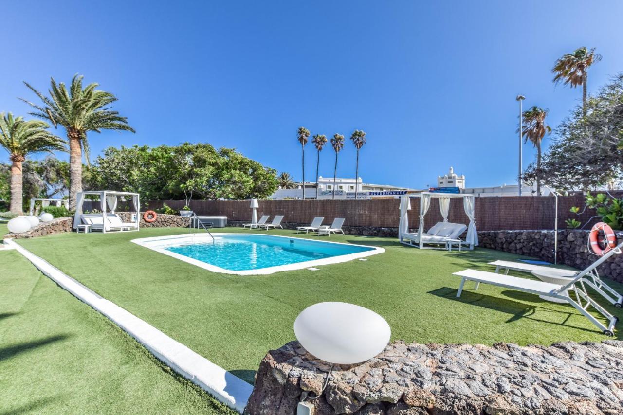 Villas New Lanzasuites Plus Playa Blanca  Exterior photo